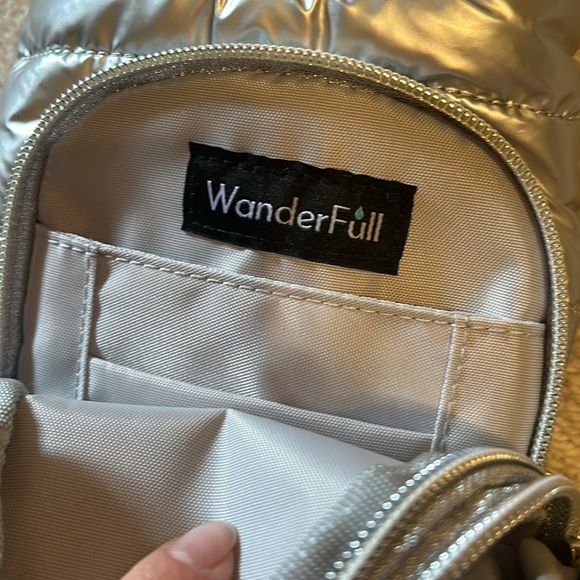 Hydro puffer bag - Picture 2 of 2